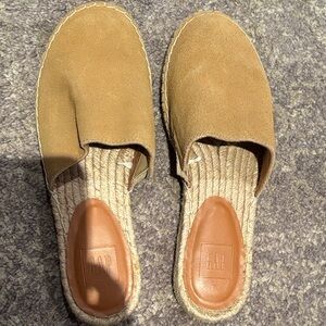 GAP Women's Brown Espadrille Slides